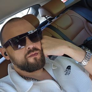 евгений
