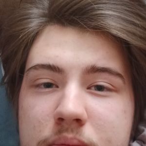 артём