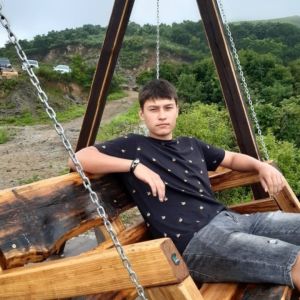 макс