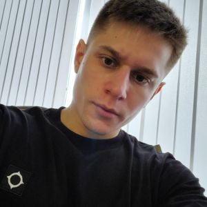 Артём