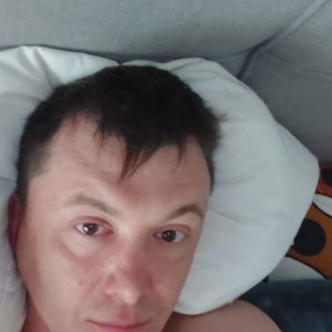 Оля